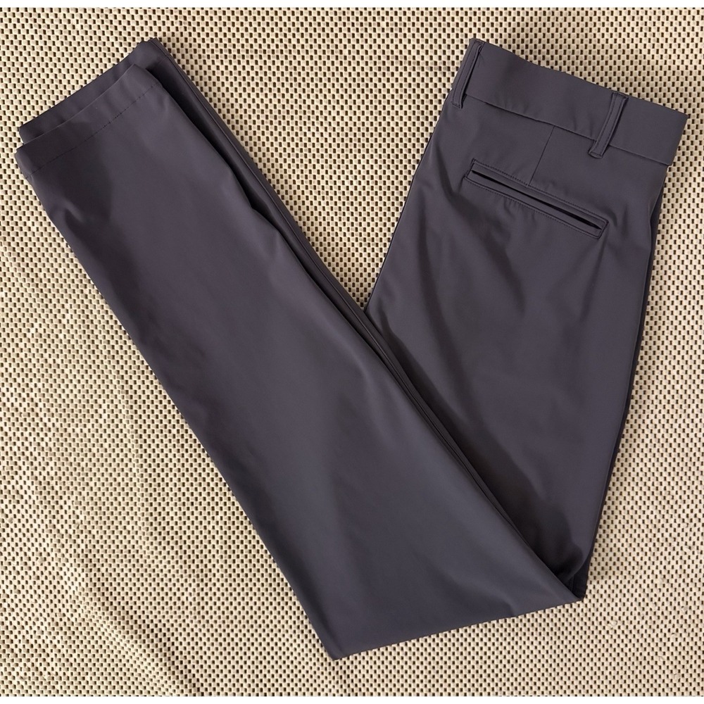Greyson Golf Pants 31/32  Mens Slim Fit Gray Lightweight Modern Performance